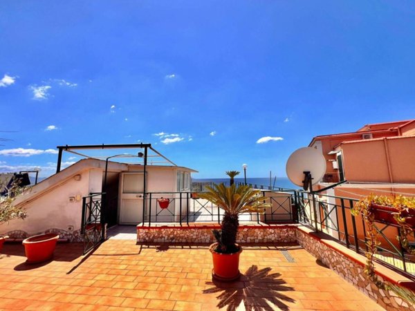 appartamento in vendita a Pozzuoli