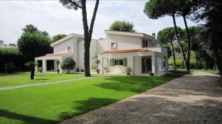 casa indipendente in vendita a Pozzuoli