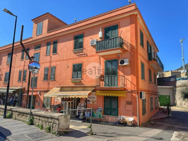 appartamento in vendita a Pozzuoli in zona Arco Felice