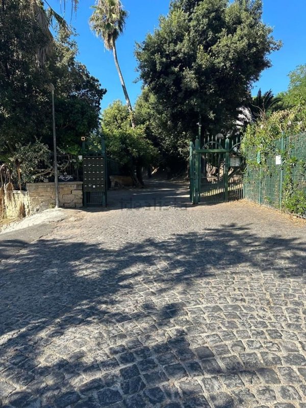 appartamento in vendita a Pozzuoli