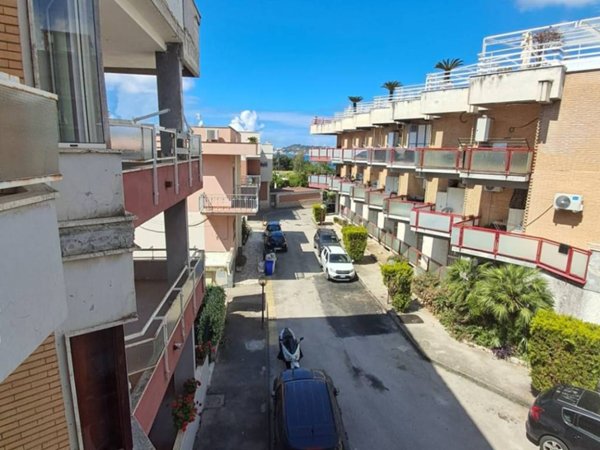 appartamento in vendita a Pozzuoli