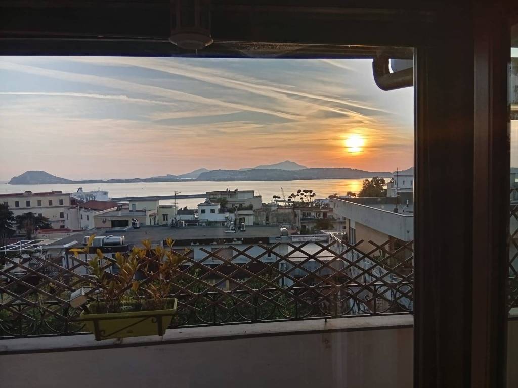 appartamento in vendita a Pozzuoli