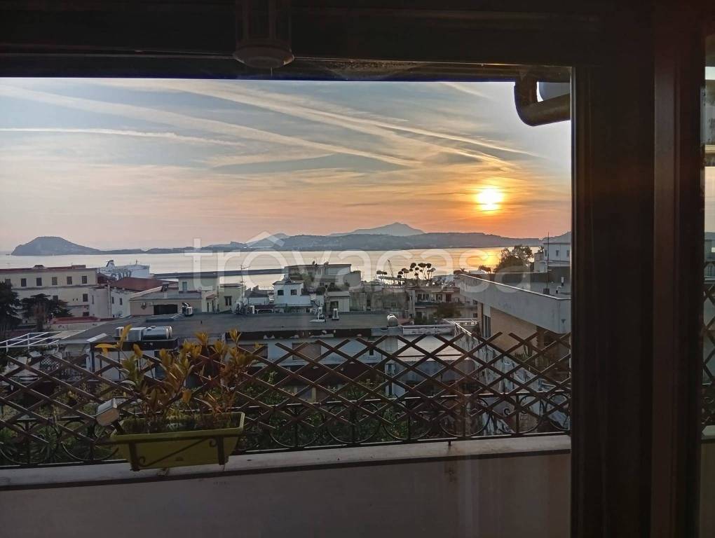 appartamento in vendita a Pozzuoli