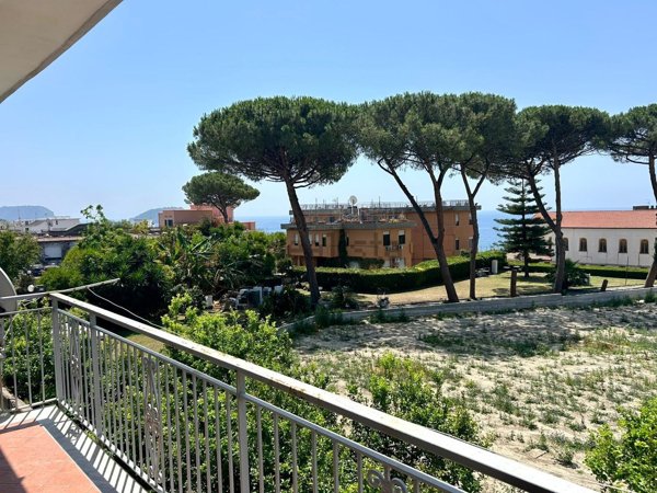 appartamento in vendita a Pozzuoli