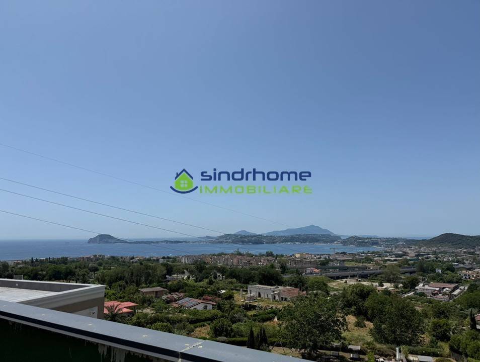 casa indipendente in vendita a Pozzuoli