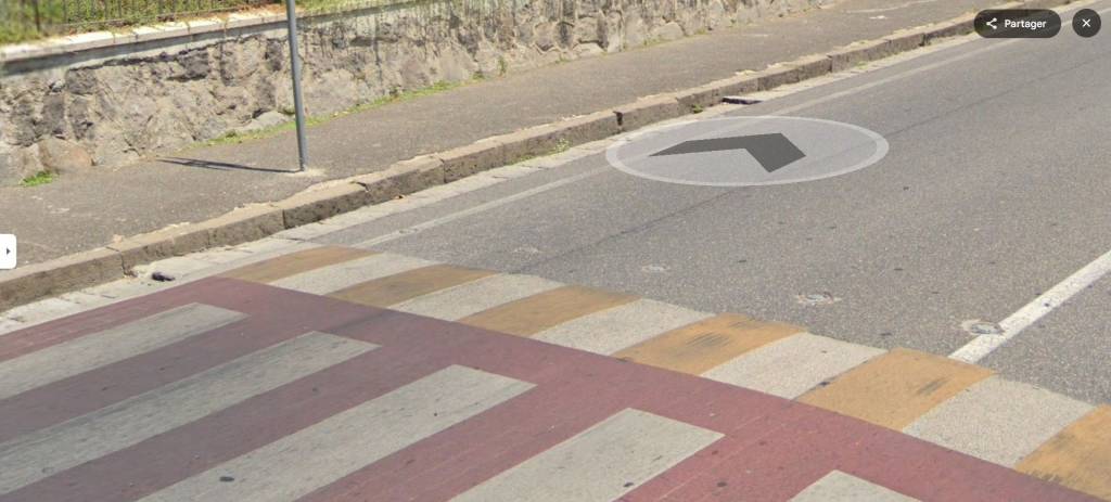 negozio in vendita a Pozzuoli