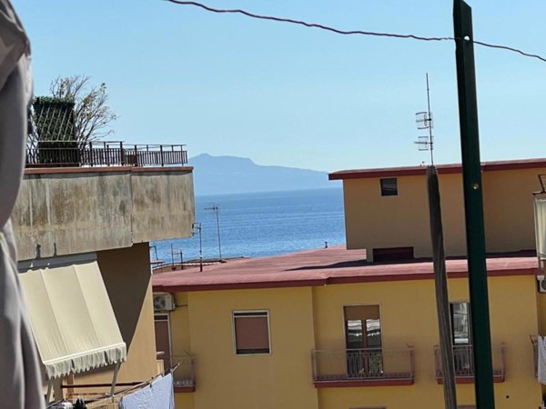 appartamento in vendita a Pozzuoli