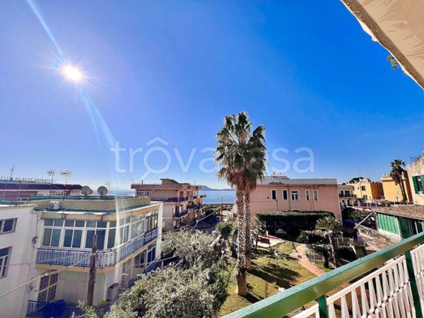 appartamento in vendita a Pozzuoli in zona Arco Felice