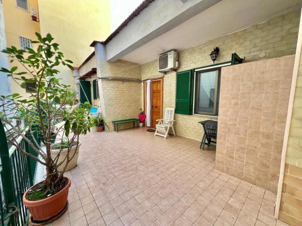 appartamento in vendita a Pozzuoli