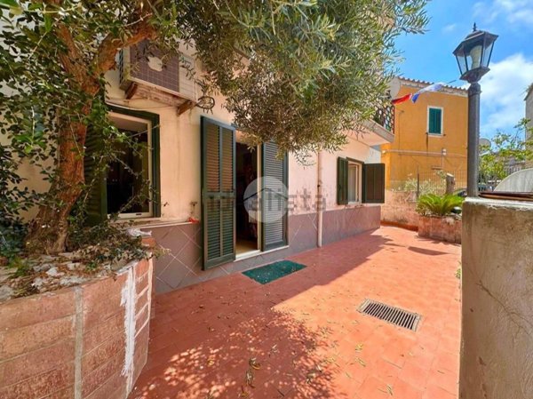 appartamento in vendita a Pozzuoli