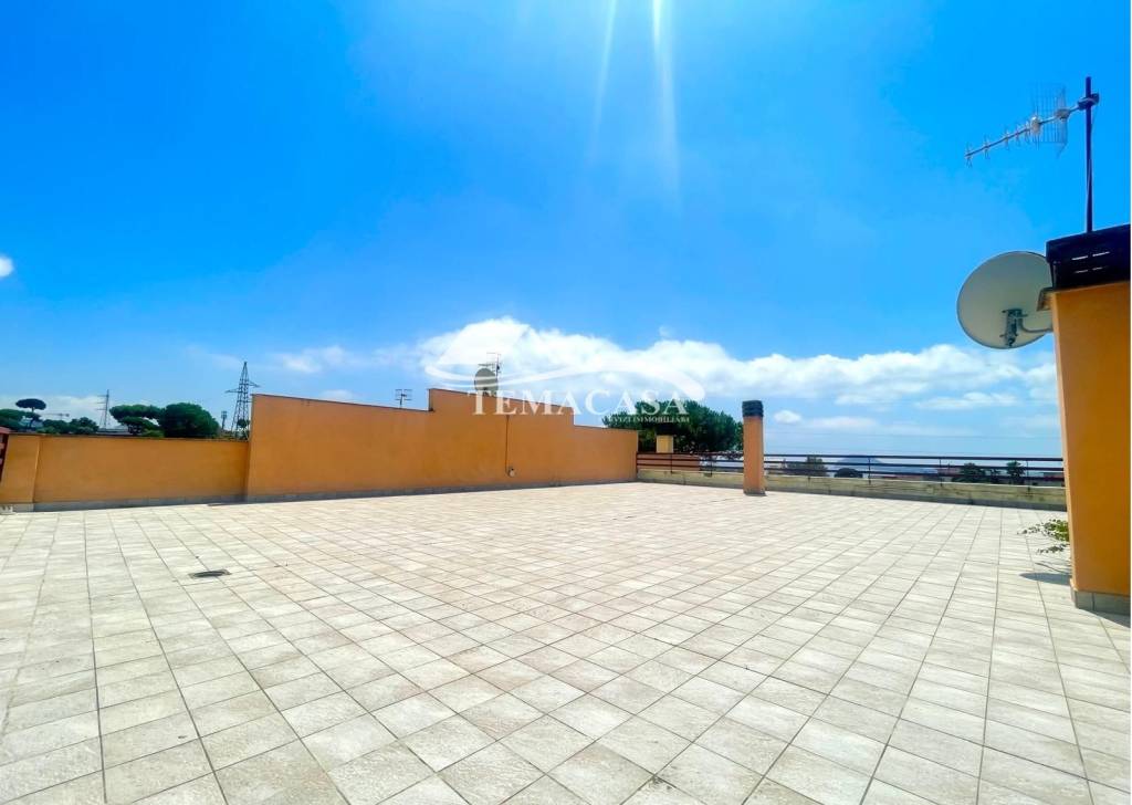 casa indipendente in vendita a Pozzuoli in zona Arco Felice