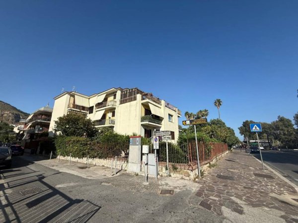 appartamento in vendita a Pozzuoli in zona Arco Felice