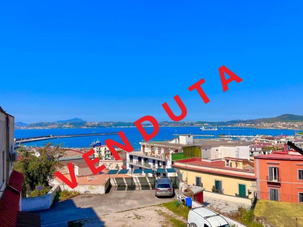appartamento in vendita a Pozzuoli