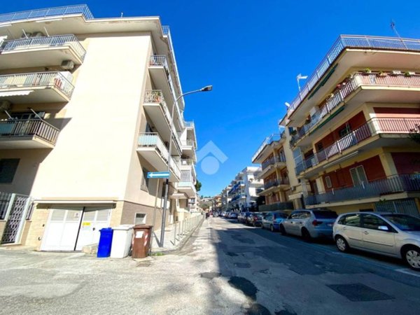 appartamento in vendita a Pozzuoli