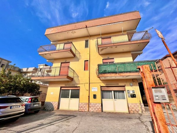 appartamento in vendita a Pozzuoli in zona Monterusciello