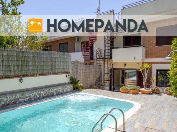 casa indipendente in vendita a Pozzuoli in zona Cuma