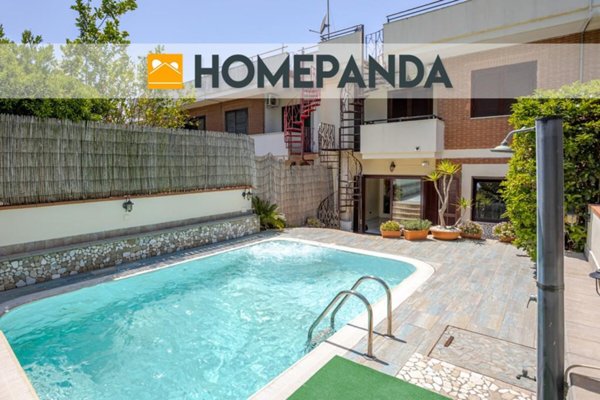 casa indipendente in vendita a Pozzuoli in zona Cuma