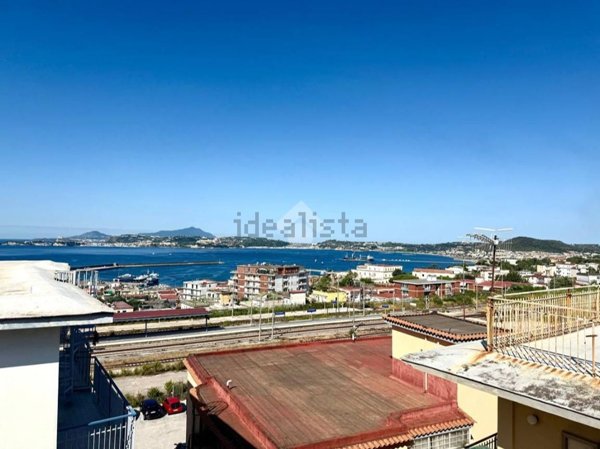appartamento in vendita a Pozzuoli in zona Solfatara