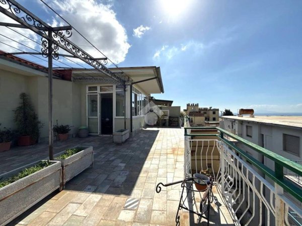 appartamento in vendita a Pozzuoli in zona Solfatara