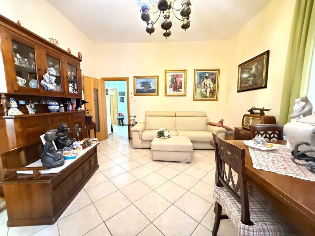 appartamento in vendita a Pozzuoli