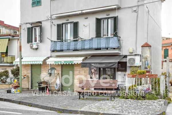 appartamento in vendita a Pozzuoli in zona Solfatara