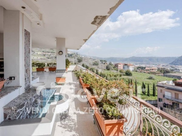 appartamento in vendita a Pozzuoli in zona Solfatara