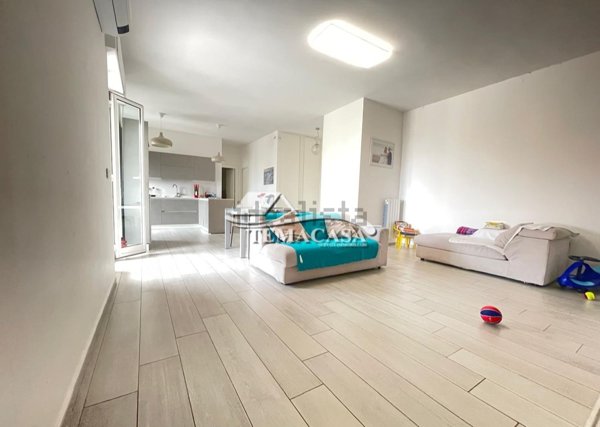 appartamento in vendita a Pozzuoli in zona Solfatara