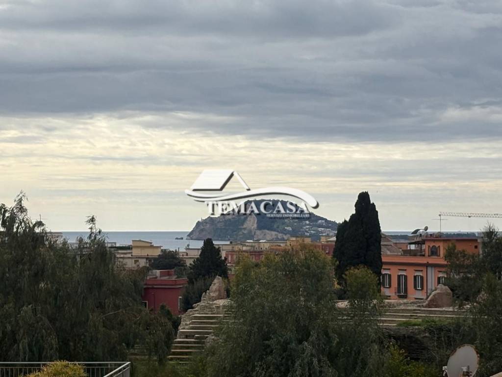 appartamento in vendita a Pozzuoli