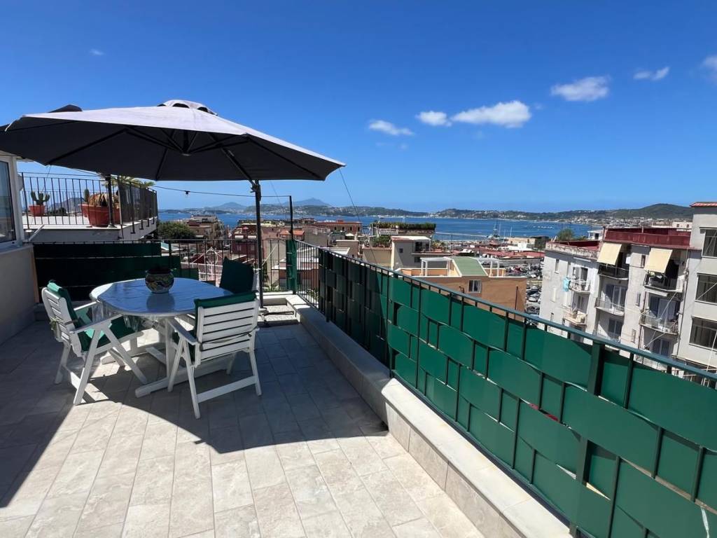appartamento in vendita a Pozzuoli