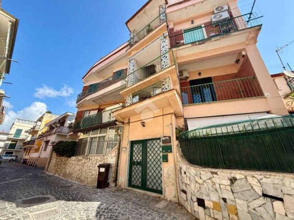 appartamento in vendita a Pozzuoli