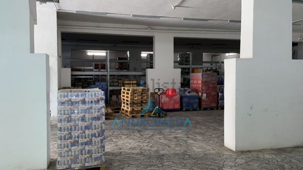 capannone in vendita a Pozzuoli in zona Monterusciello