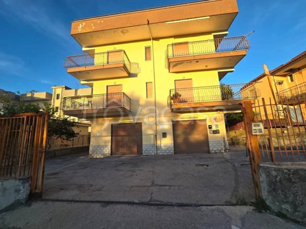 appartamento in vendita a Pozzuoli in zona Monterusciello