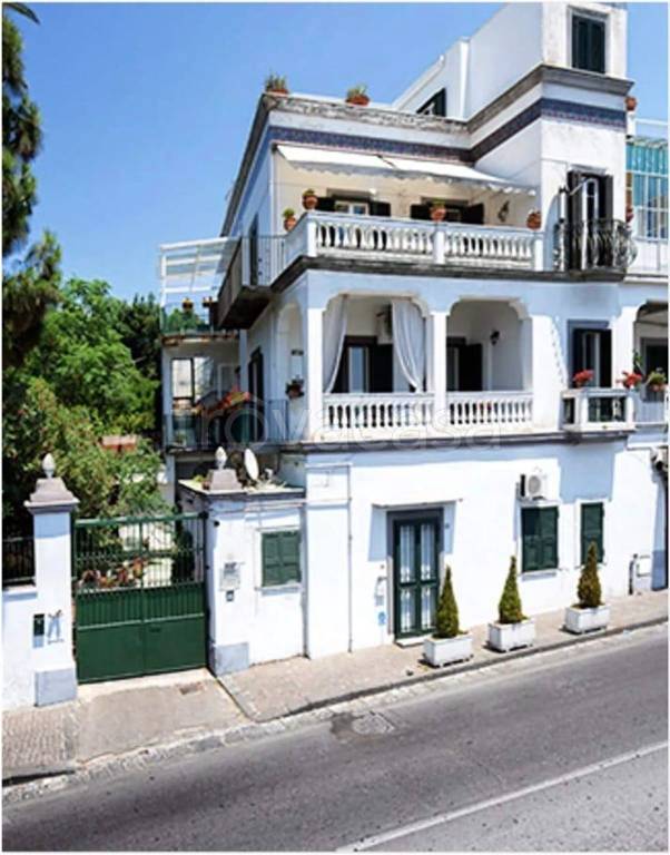 appartamento in vendita a Pozzuoli in zona Solfatara