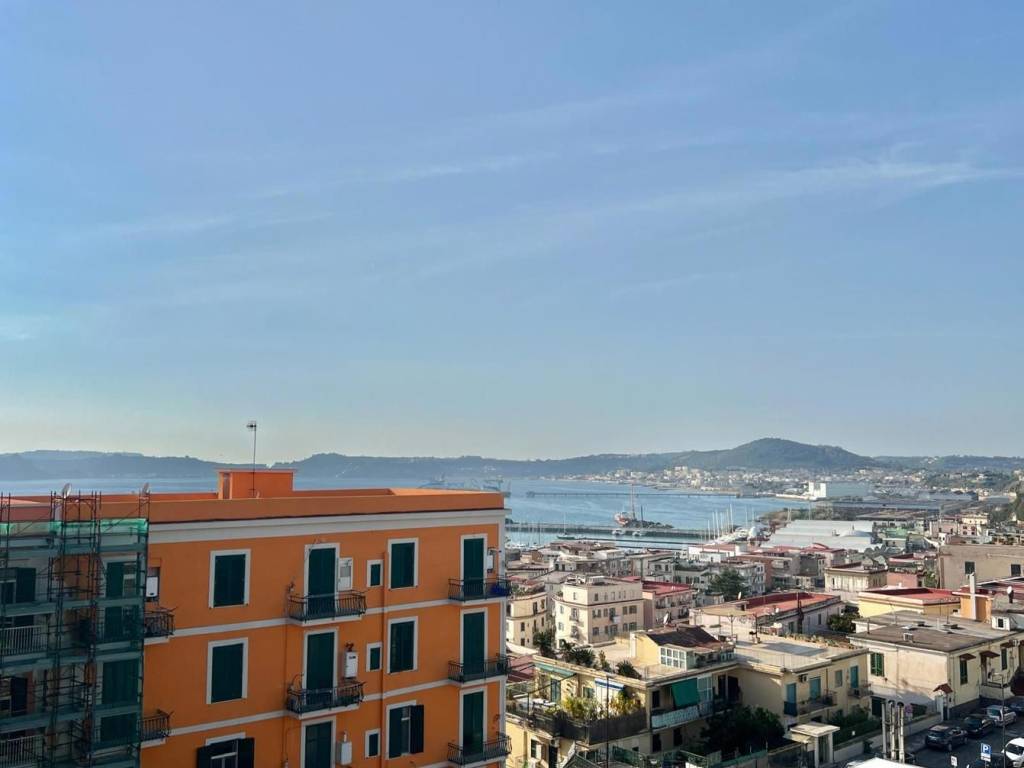 appartamento in vendita a Pozzuoli
