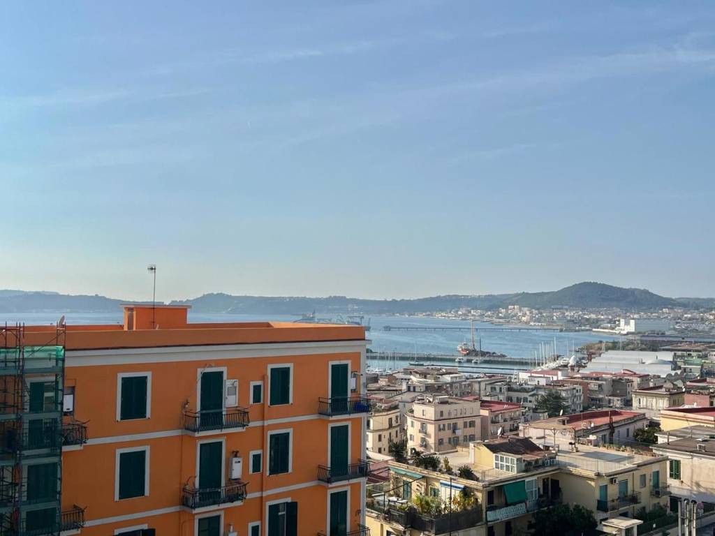 appartamento in vendita a Pozzuoli