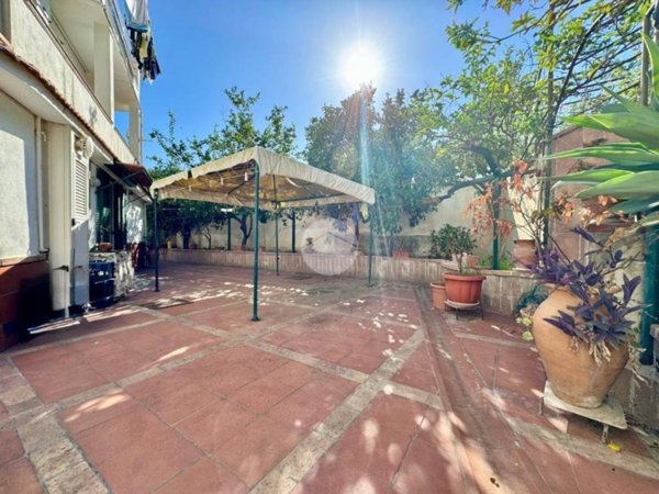 appartamento in vendita a Pozzuoli in zona Arco Felice