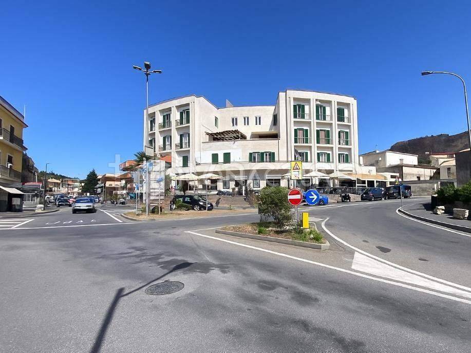 appartamento in vendita a Pozzuoli in zona Arco Felice