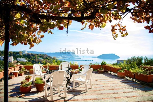 appartamento in vendita a Pozzuoli