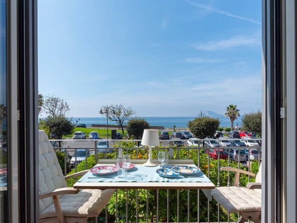 appartamento in vendita a Pozzuoli