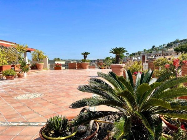 appartamento in vendita a Pozzuoli in zona Monterusciello