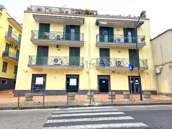 trivano in vendita a Pozzuoli