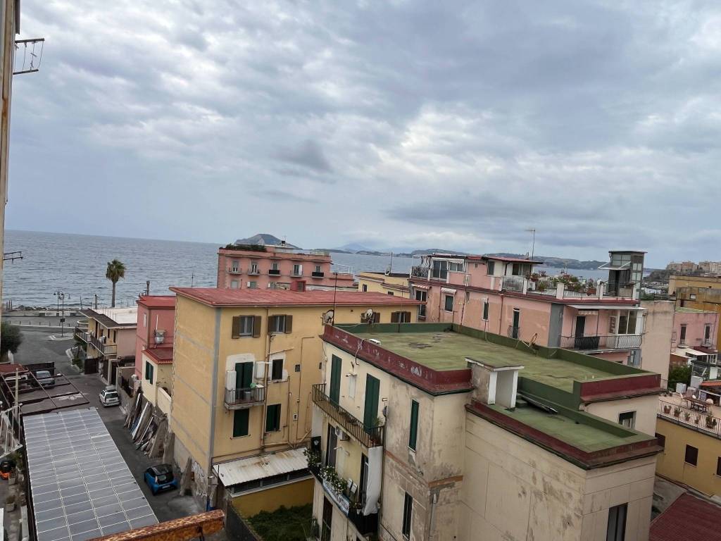 appartamento in vendita a Pozzuoli