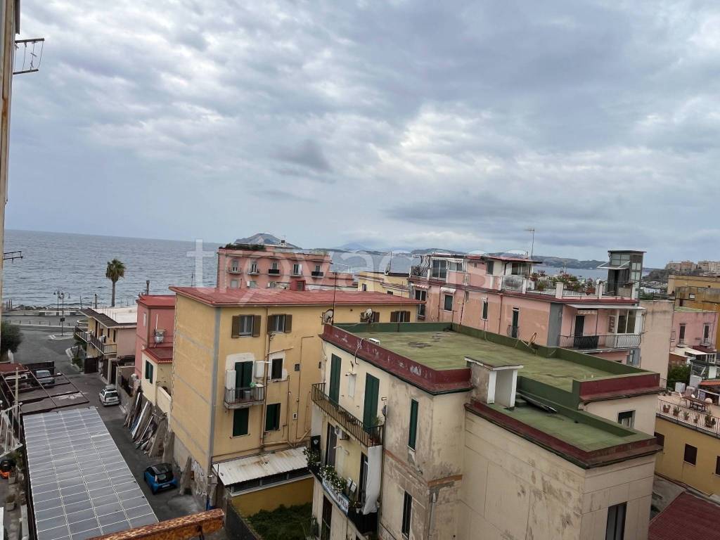 appartamento in vendita a Pozzuoli