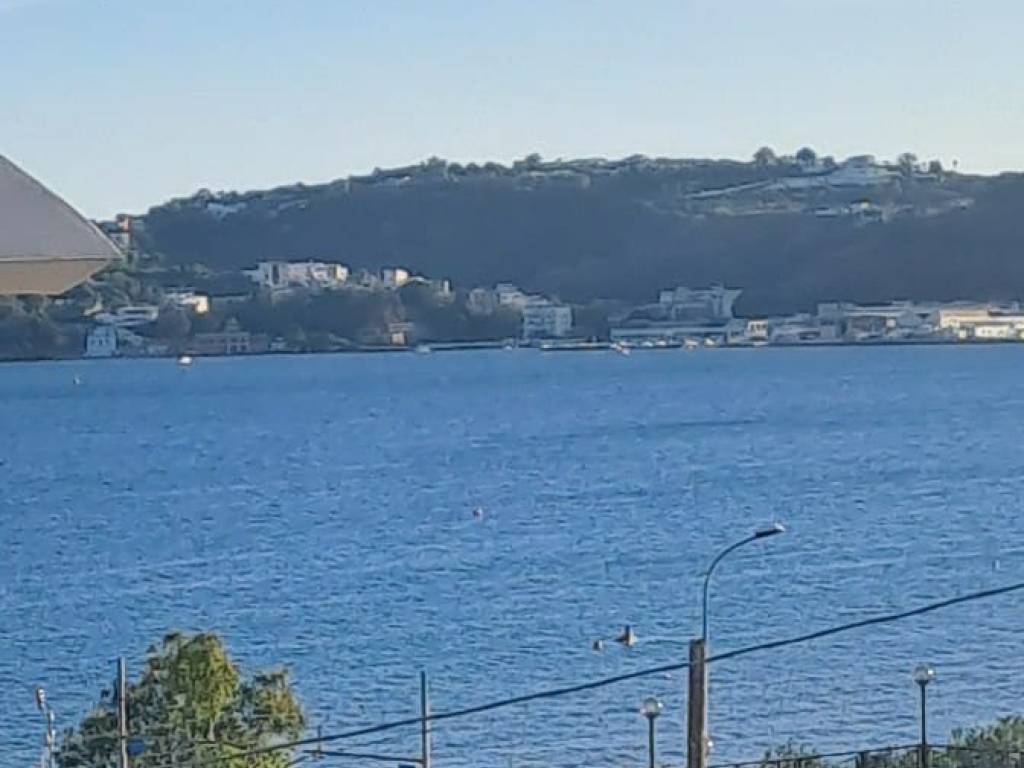appartamento in vendita a Pozzuoli in zona Lucrino