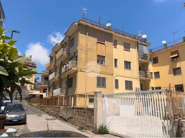 appartamento in vendita a Pozzuoli in zona Solfatara