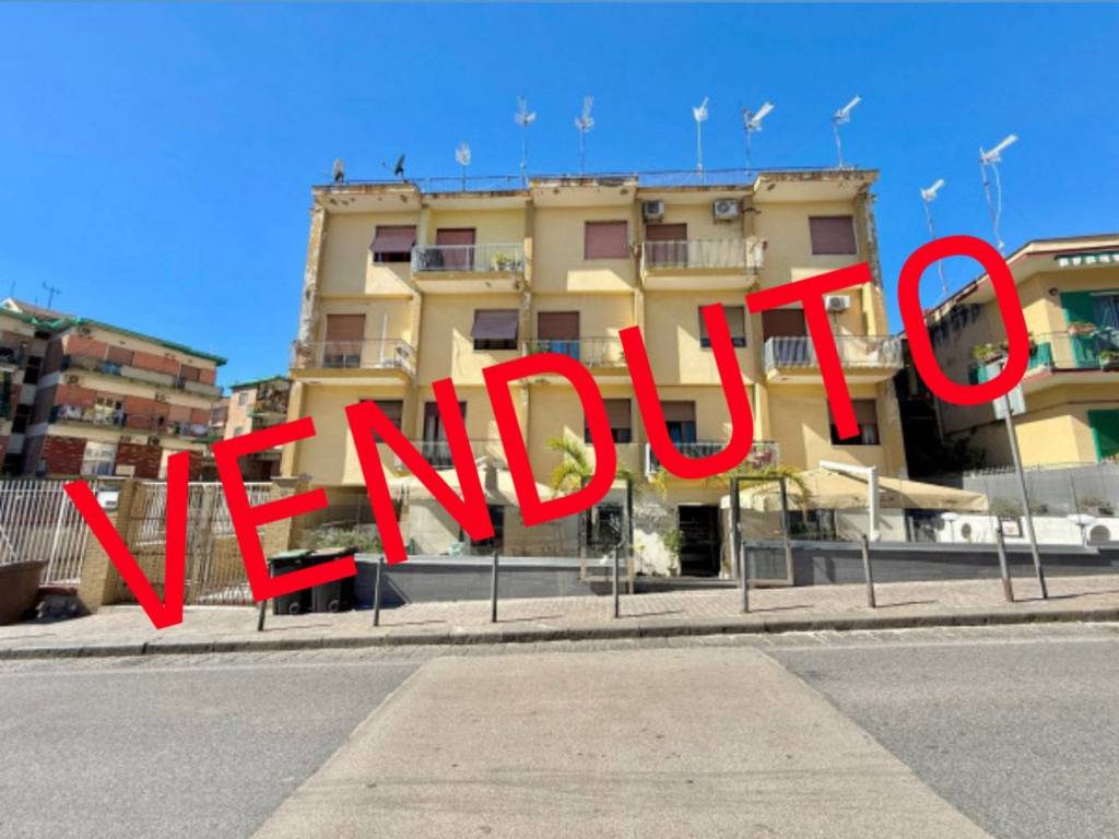 appartamento in vendita a Pozzuoli in zona Solfatara