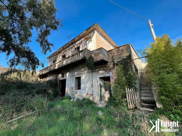 pentavano in vendita a Pozzuoli