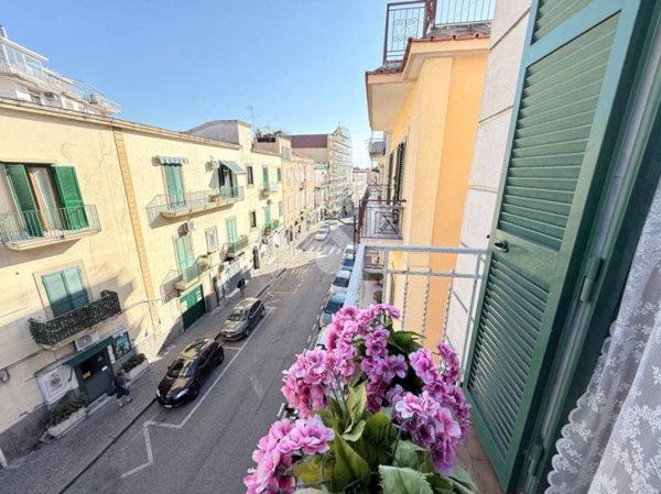 appartamento in vendita a Pozzuoli in zona Solfatara