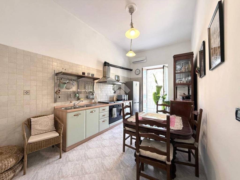 appartamento in vendita a Pozzuoli in zona Solfatara