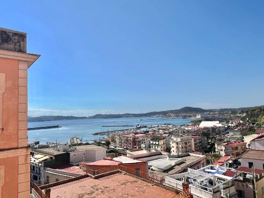 appartamento in vendita a Pozzuoli